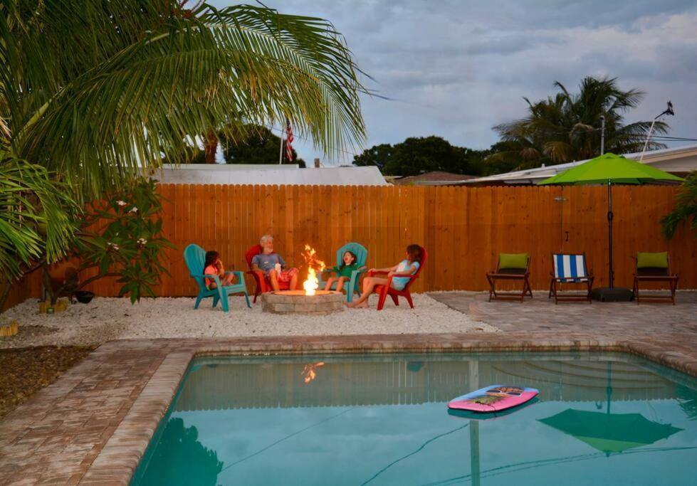 Tropical Retreat Near Beaches, Cruise Terminals Merritt Island Exterior foto